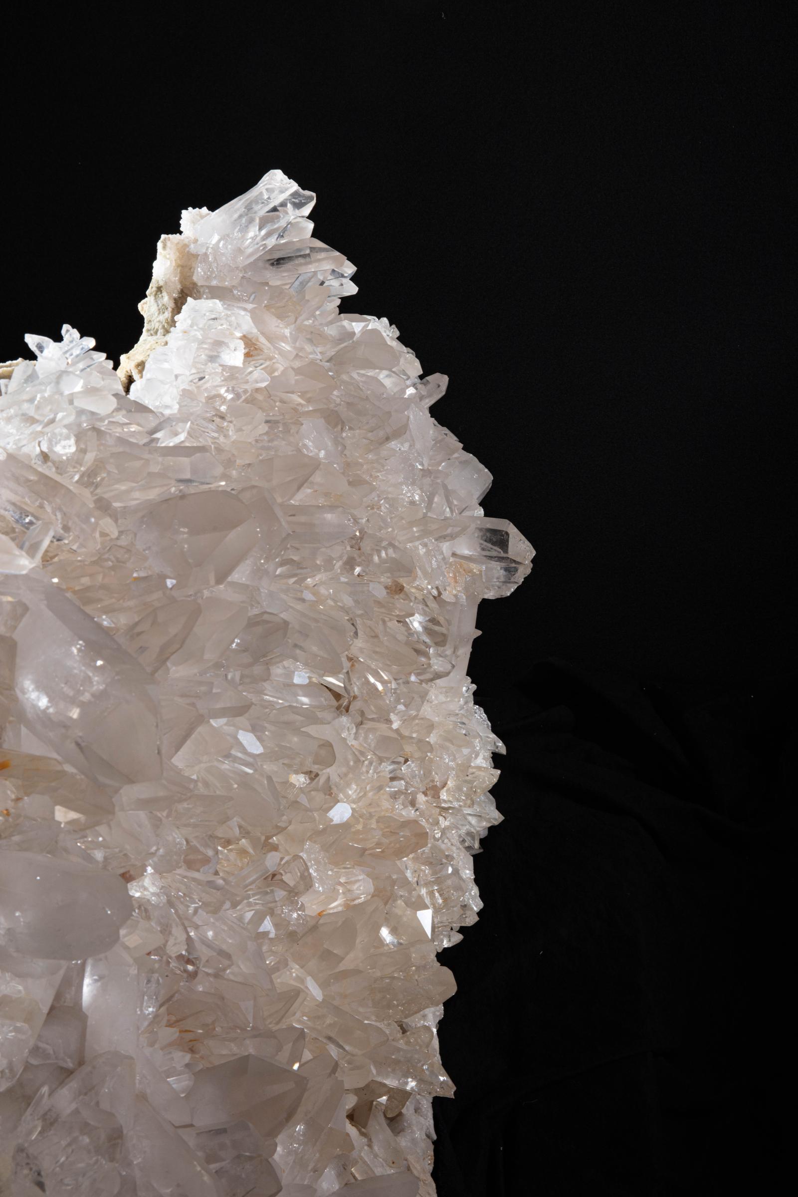 Rock crystal cluster - St1galleryc0073 11 - C0073