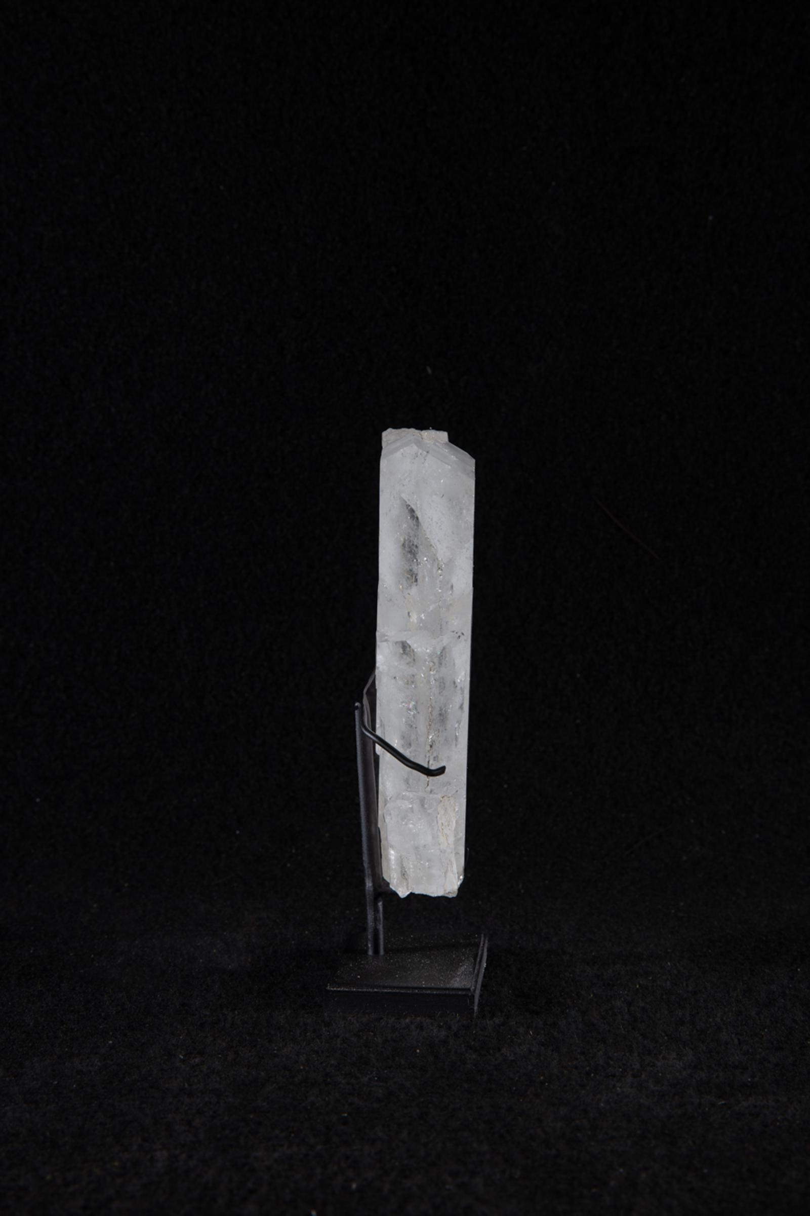 Faden quartz on metal base - St1galleryv0460 0192 - V0460
