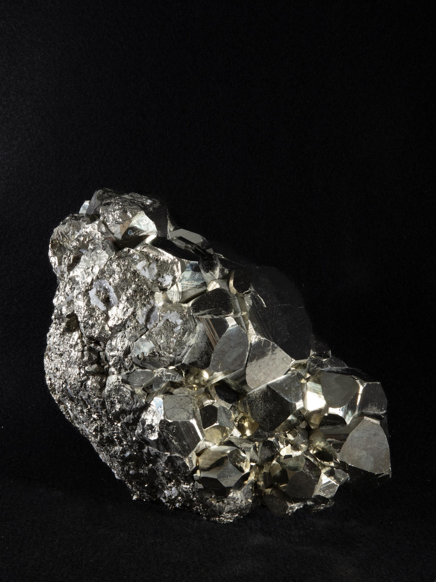 All natural special pyrite cluster - St1galleryv0477 0337 - V0477