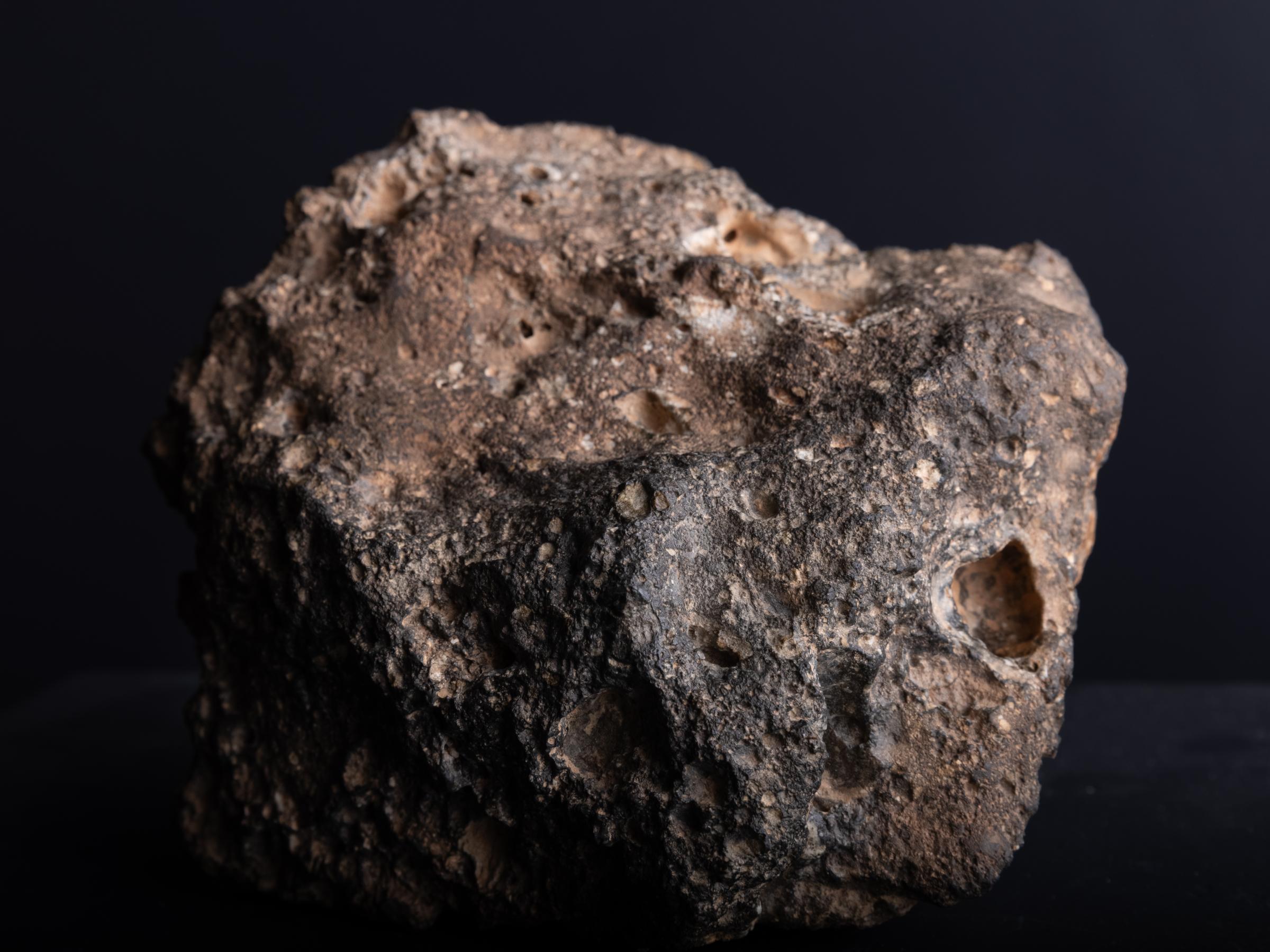 Lunar meteorite - St1m0039 7 - M0039