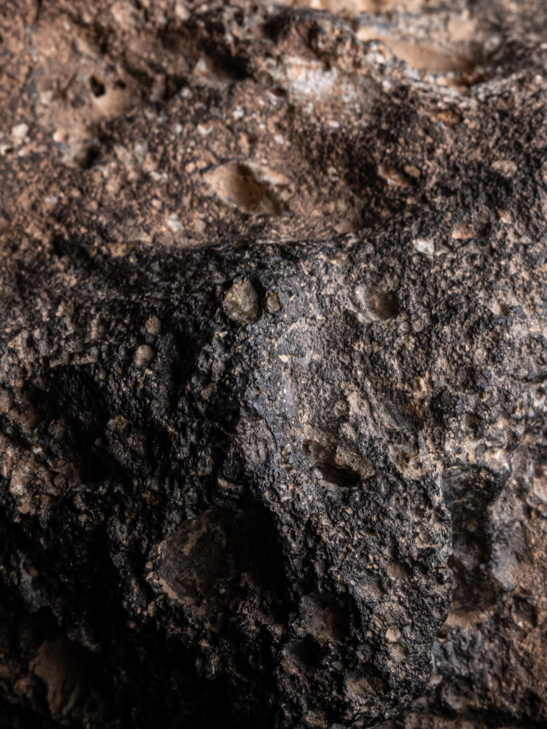 Lunar meteorite - St1m0039 8 - M0039