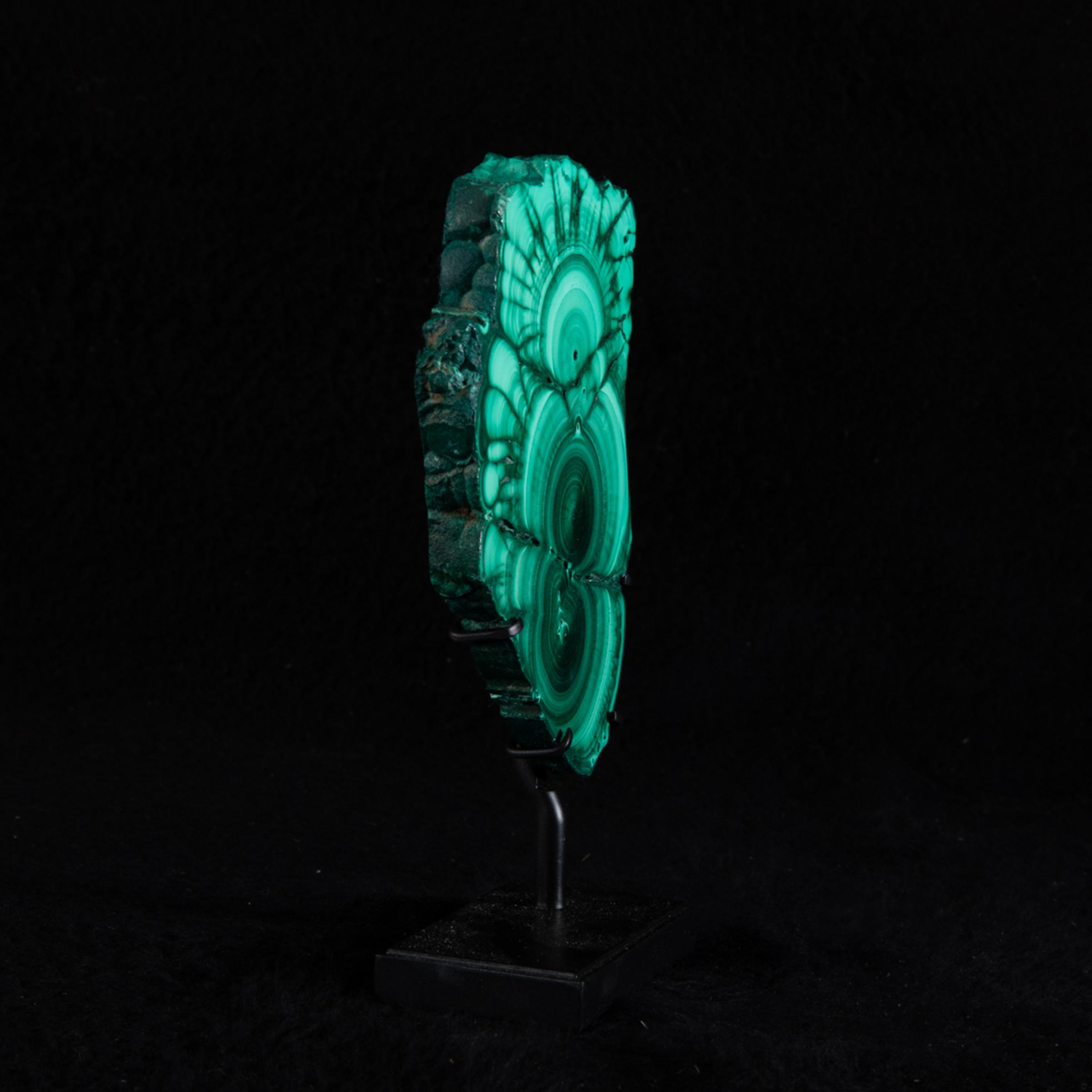 Slice of malachite on custom made metal base - St1v0306 7869 - V0306