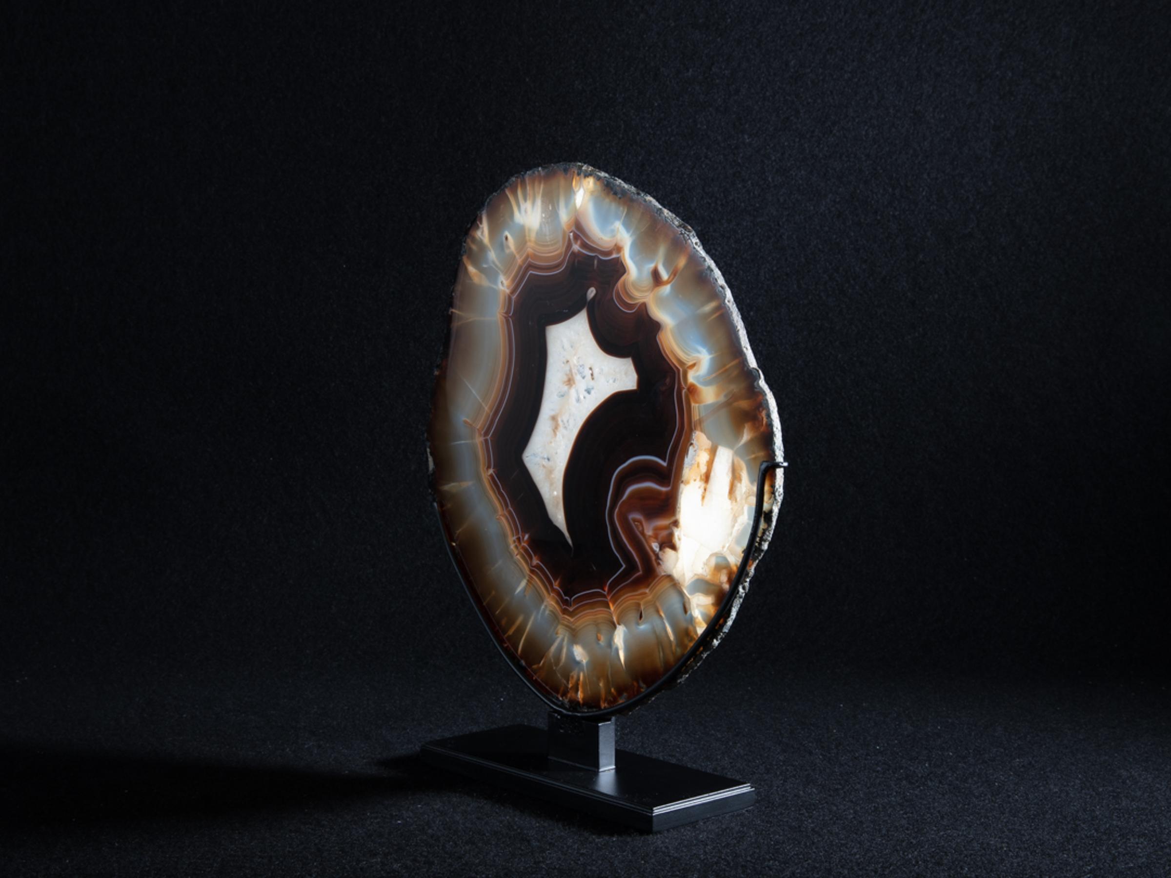 Agate slice on metal base - Stonegalleryv0404 6 - V0404