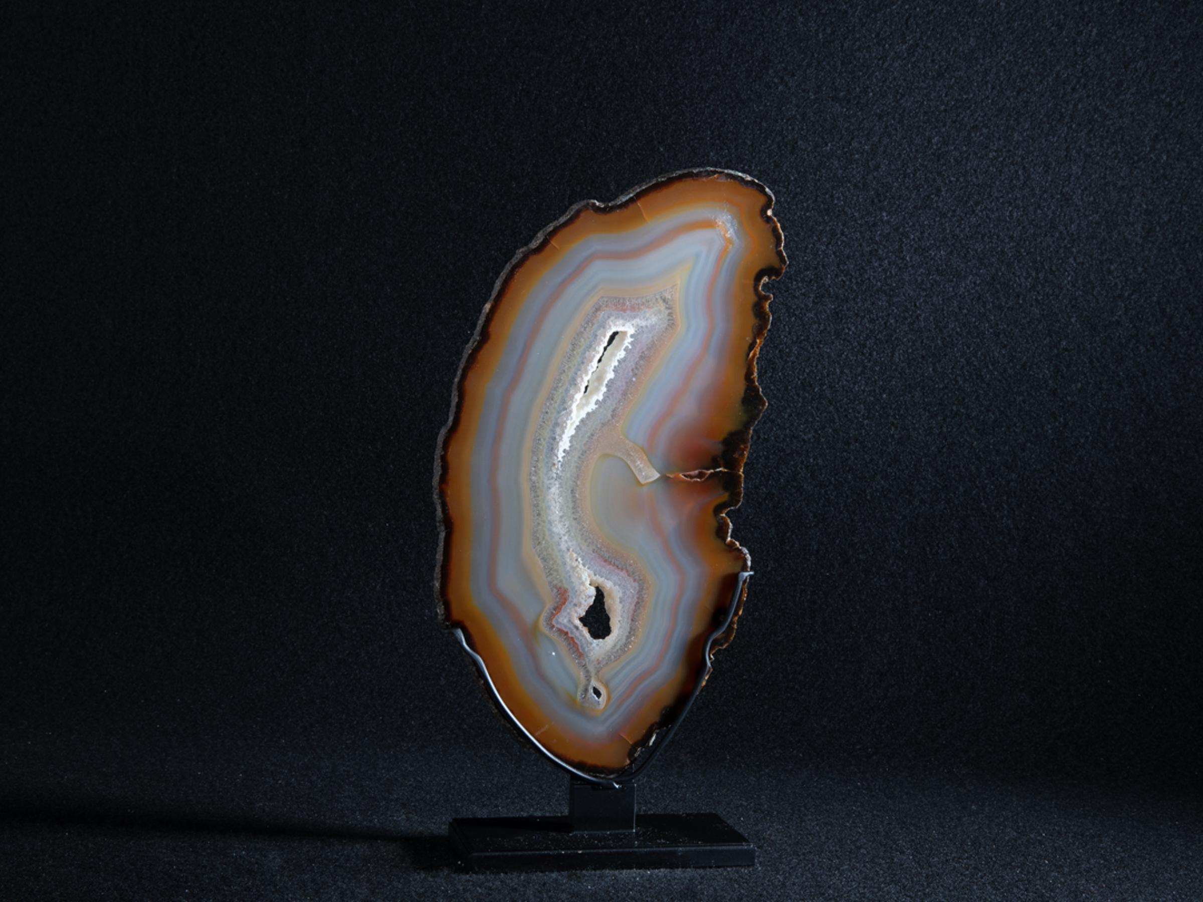 Agate slice on metal base - Stonegalleryv0406 6 - V0406