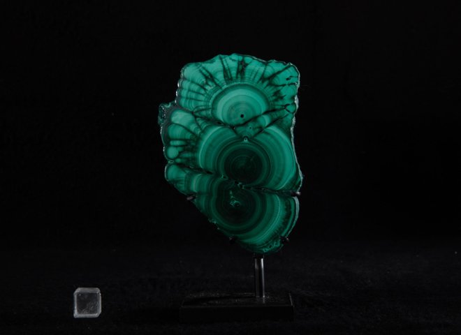 Slice of malachite on custom made metal base - St1v0306 7862 - V0306